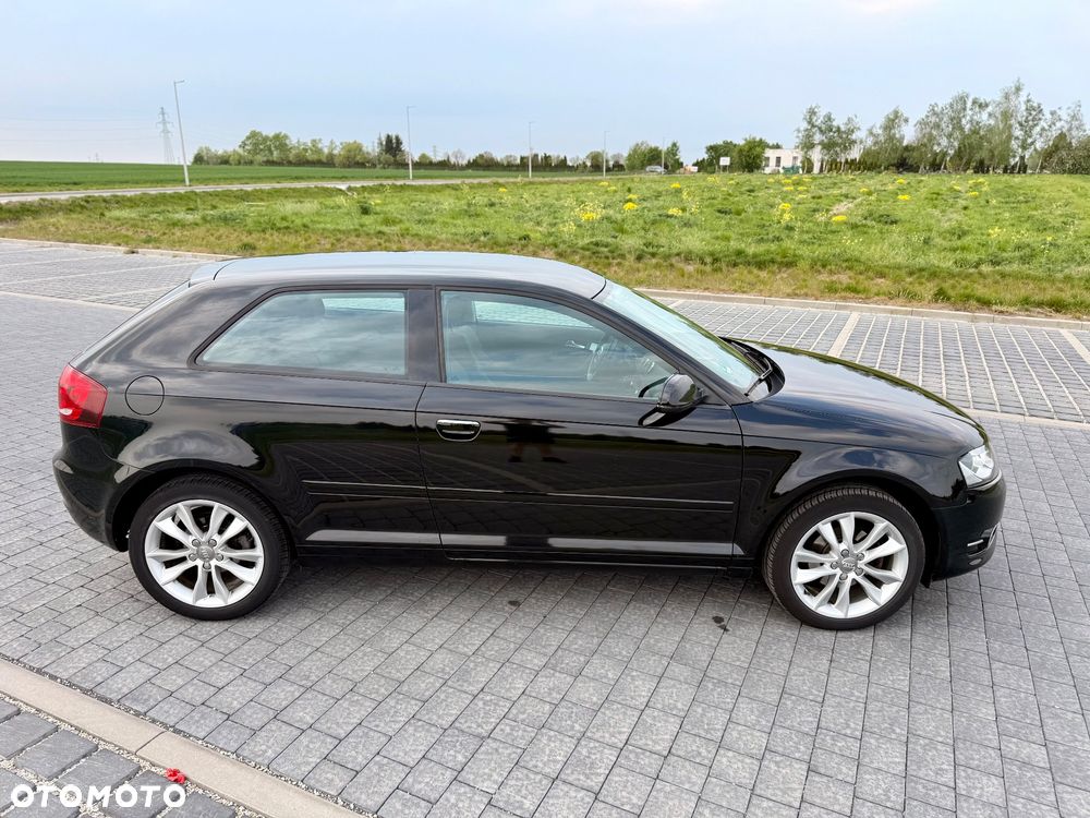 Audi A3 3-drzwiowe 1.6 TDI DPF Attraction S tronic - 4