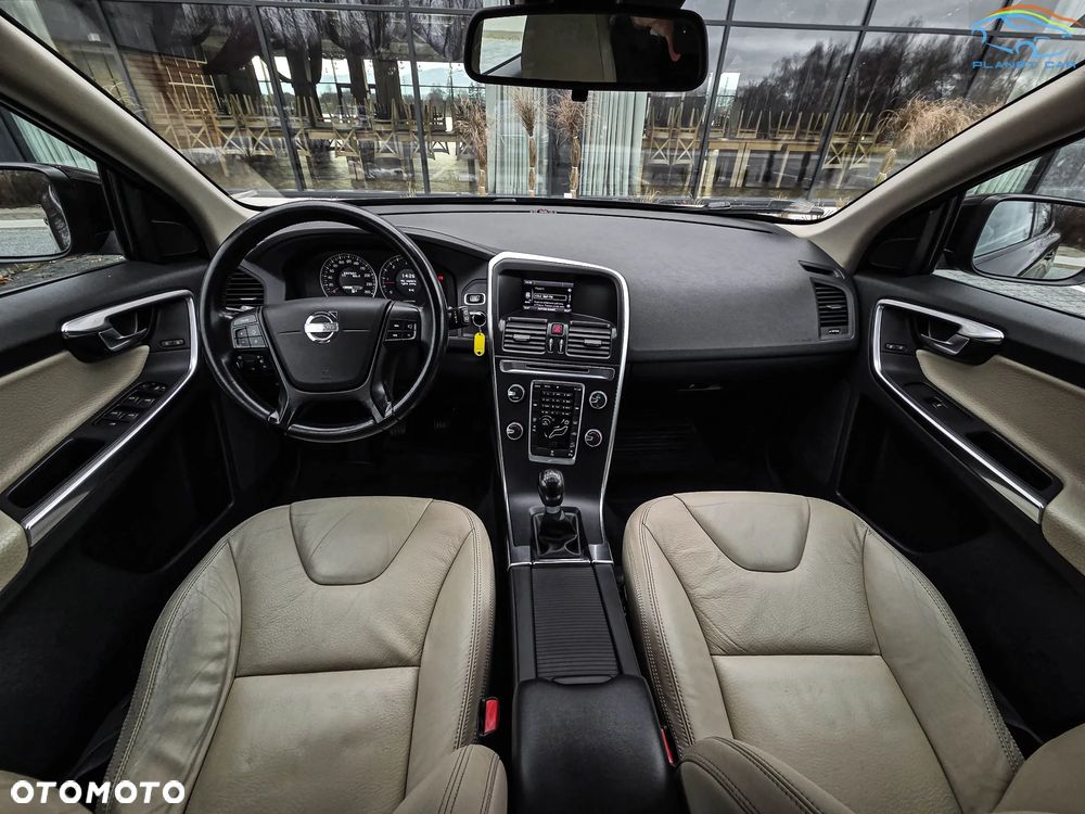 Volvo XC 60 D4 AWD Kinetic - 18