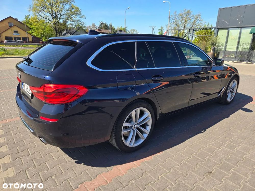 BMW Seria 5 530d Luxury Line - 6