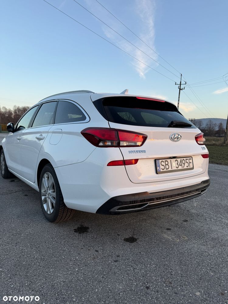 Hyundai i30 1.5 DPI Smart - 28