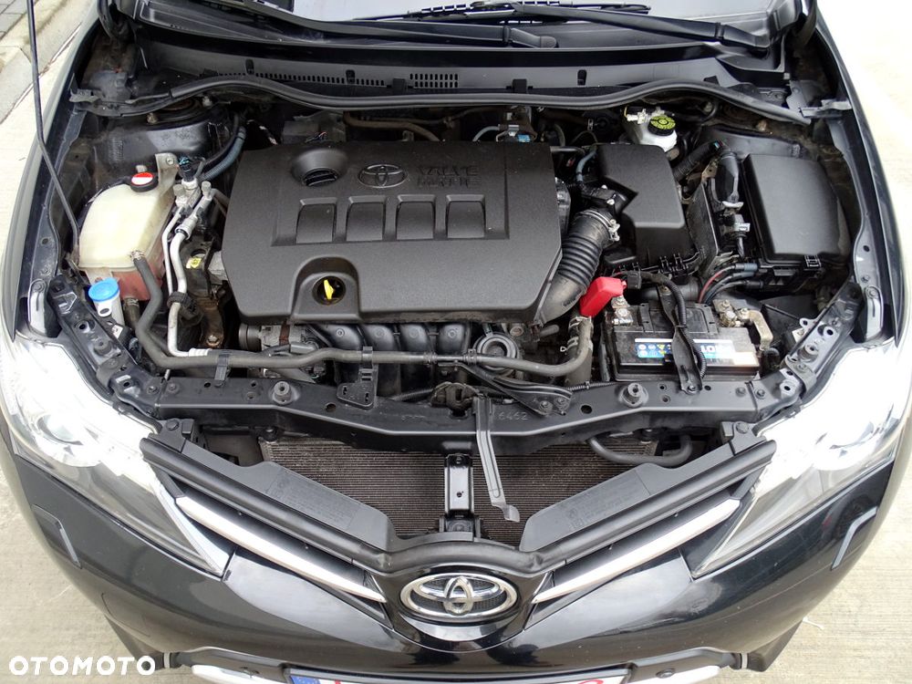 Toyota Auris 1.6 Executive - 22