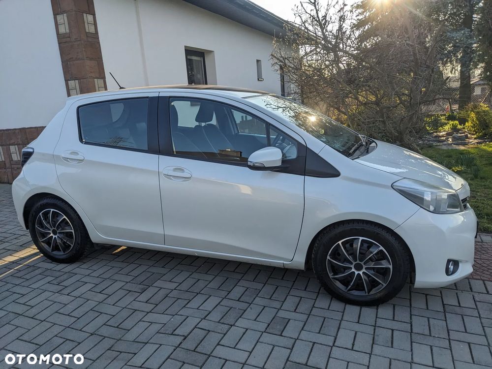 Toyota Yaris 1.4 D-4D Executive - 3