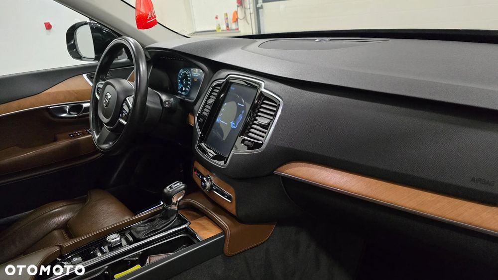 Volvo XC 90 D5 AWD Geartronic Inscription - 20