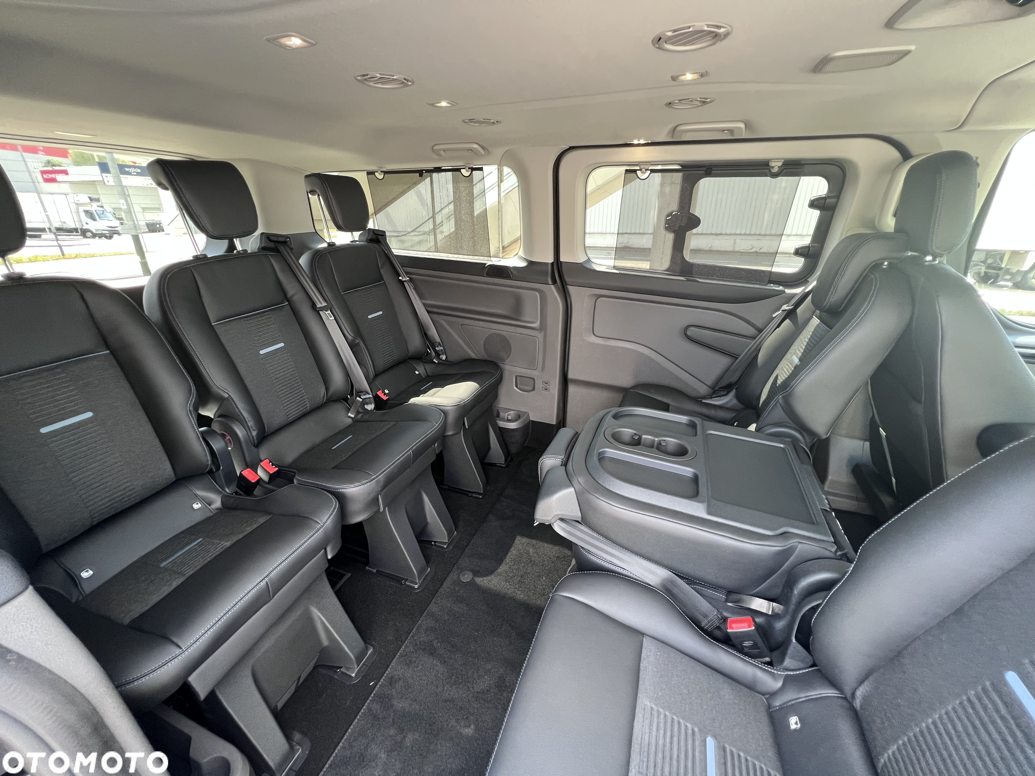 Ford Tourneo Custom 2.0 EcoBlue 320 L2 Active - 9