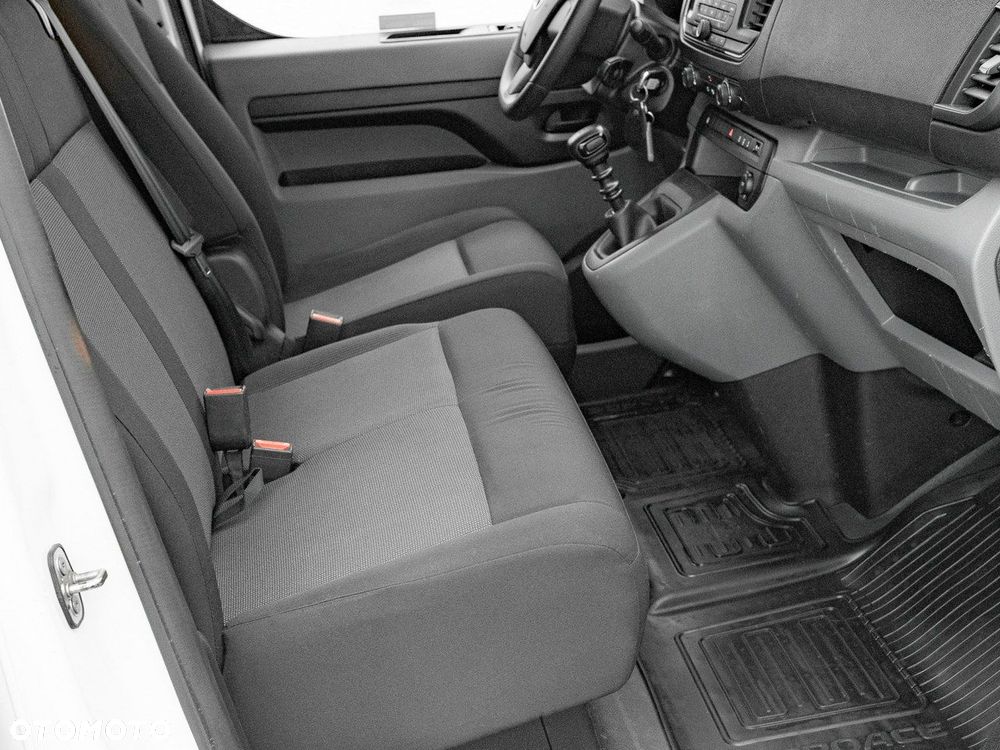 Toyota ProAce Kombi 2.0 D-4D Long 2,8t - 23