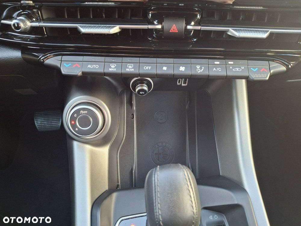 Alfa Romeo Tonale 1.5 T4 GSE mHEV Sprint DCT - 14