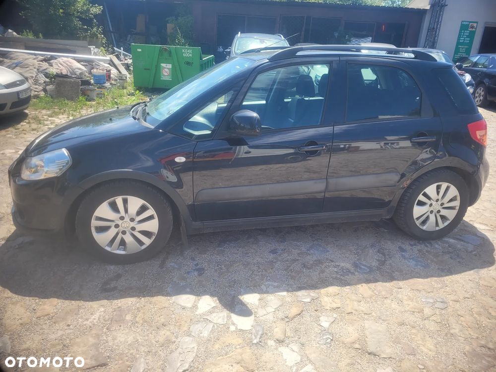 Suzuki SX4 1.9 DDiS DPF 4x2 Comfort - 11