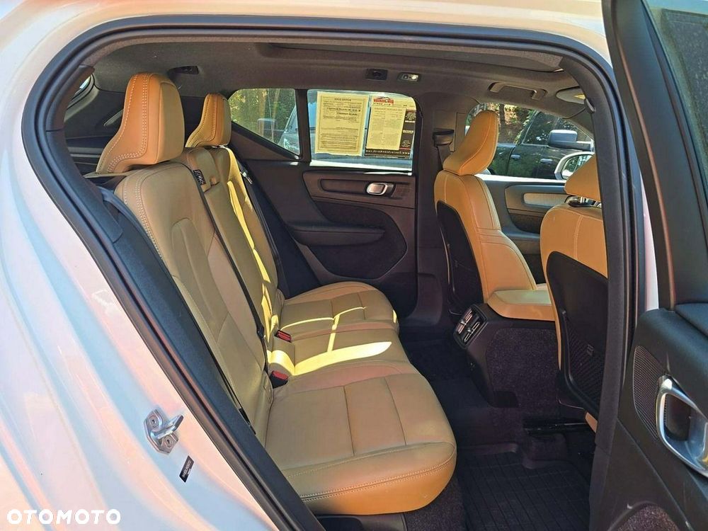 Volvo XC 40 T5 AWD Inscription - 8