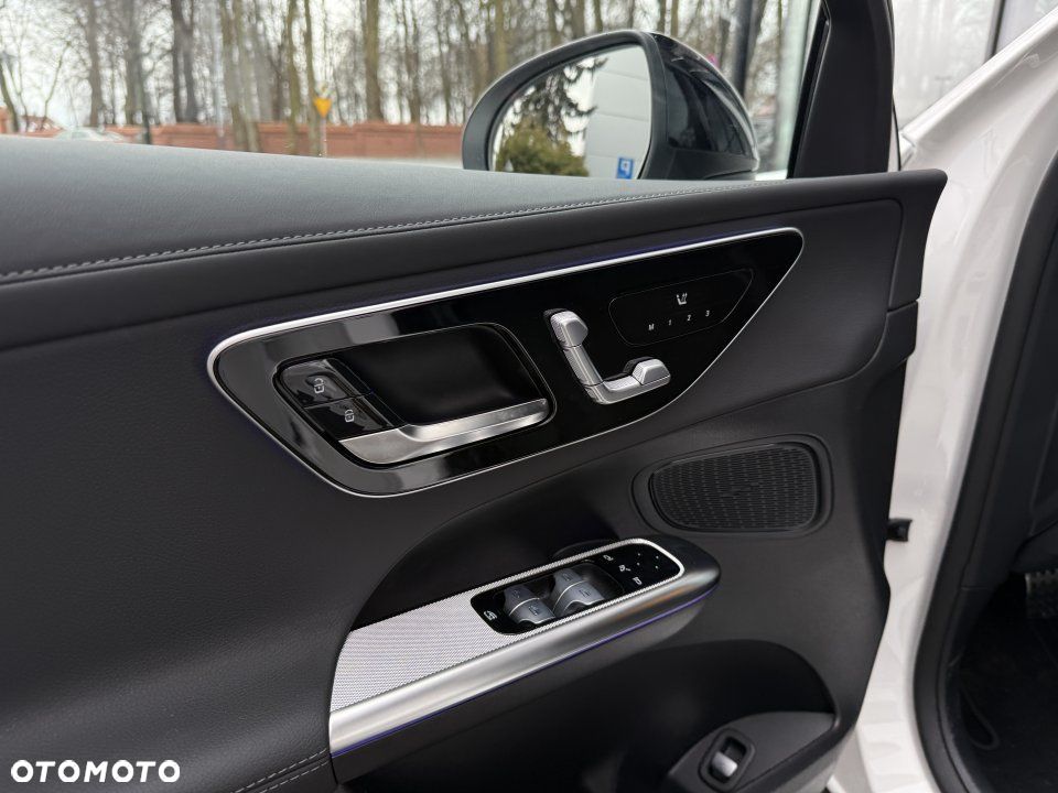 Mercedes-Benz GLC - 7