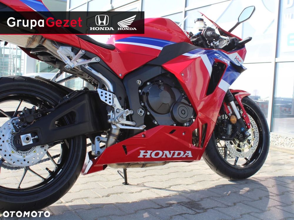 Honda CBR - 13