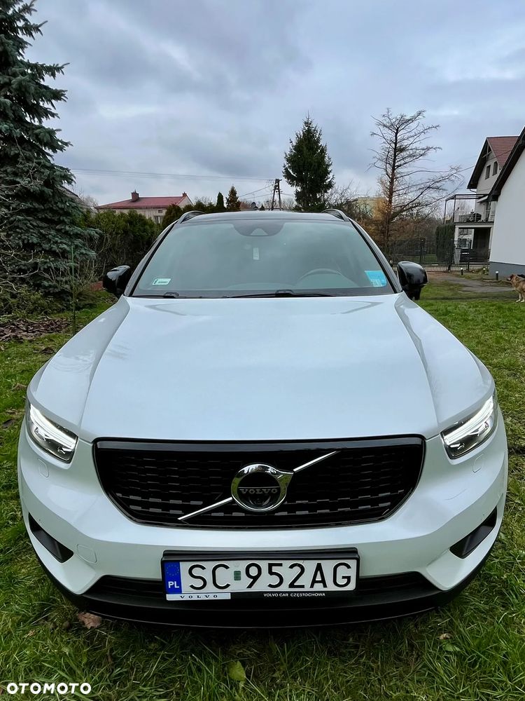 Volvo XC 40 T5 Plug-In Hybrid R-Design - 2