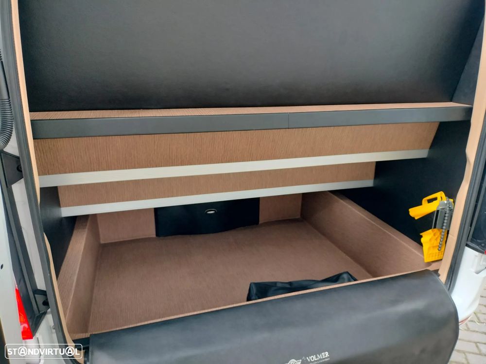 Mercedes Benz Sprinter 517 - 19