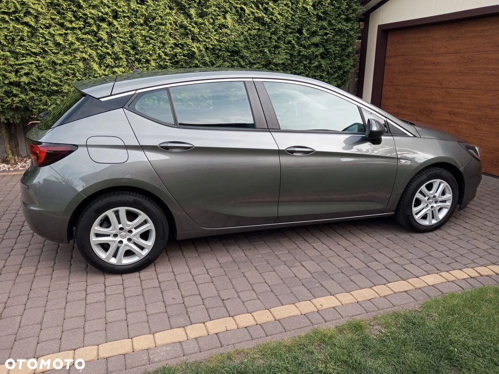 Opel Astra 1.4 T Dynamic S&S - 9