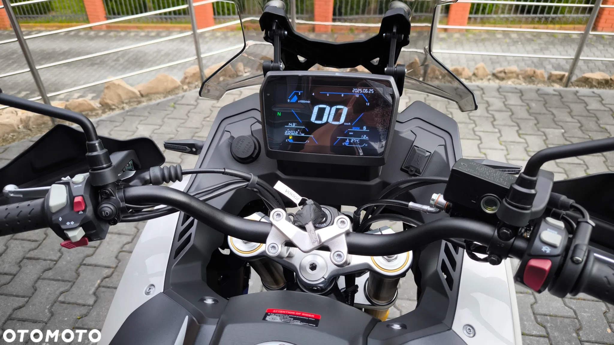 VOGE 525DSX - 9