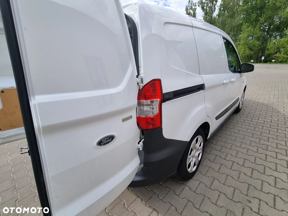 Ford TRANSIT COURIER - 25