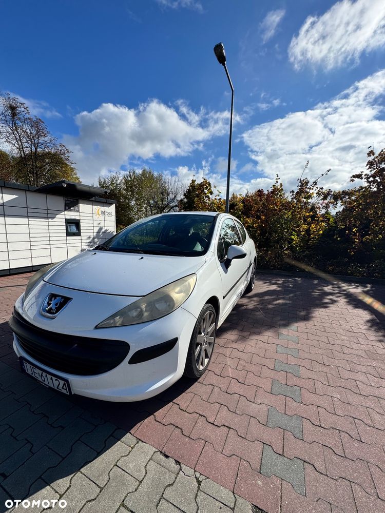 Peugeot 207 1.4 16V Trendy - 7