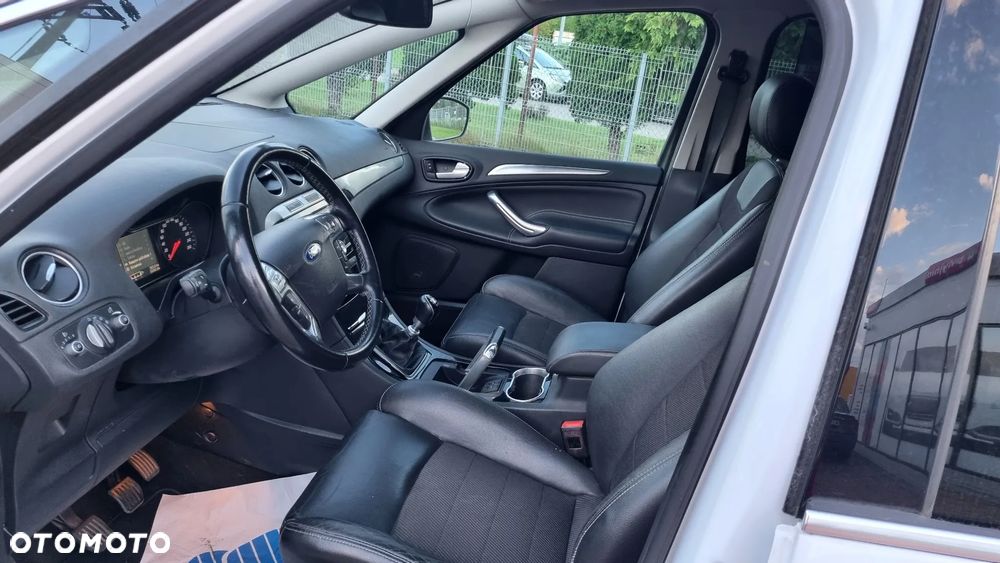 Ford S-Max 2.0 TDCi Titanium - 17
