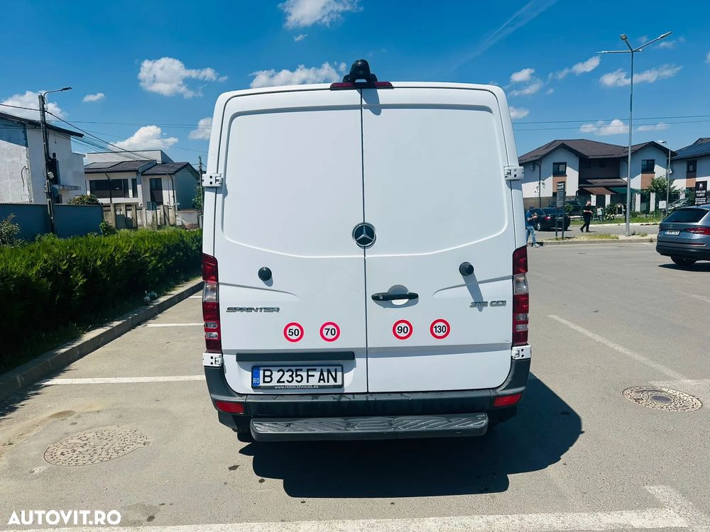 Mercedes-Benz Sprinter - 5
