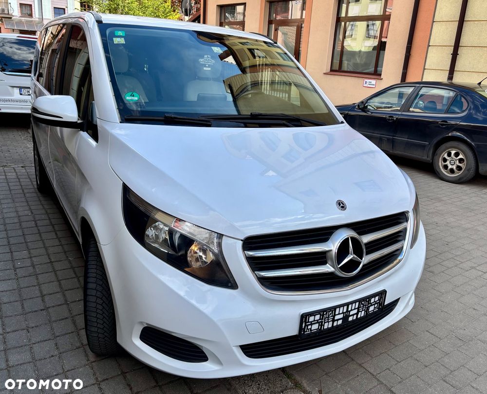 Mercedes-Benz Klasa V - 9