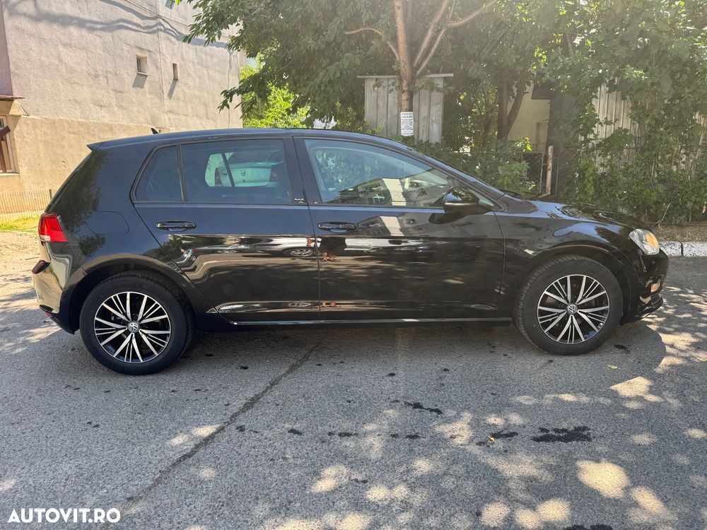 Volkswagen Golf - 4
