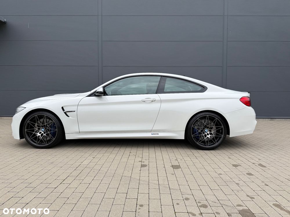 BMW M4 Standard - 5