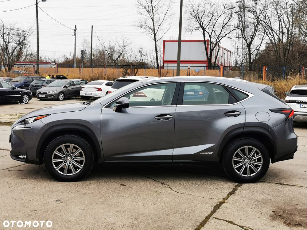 Lexus NX 300h Elite AWD - 4