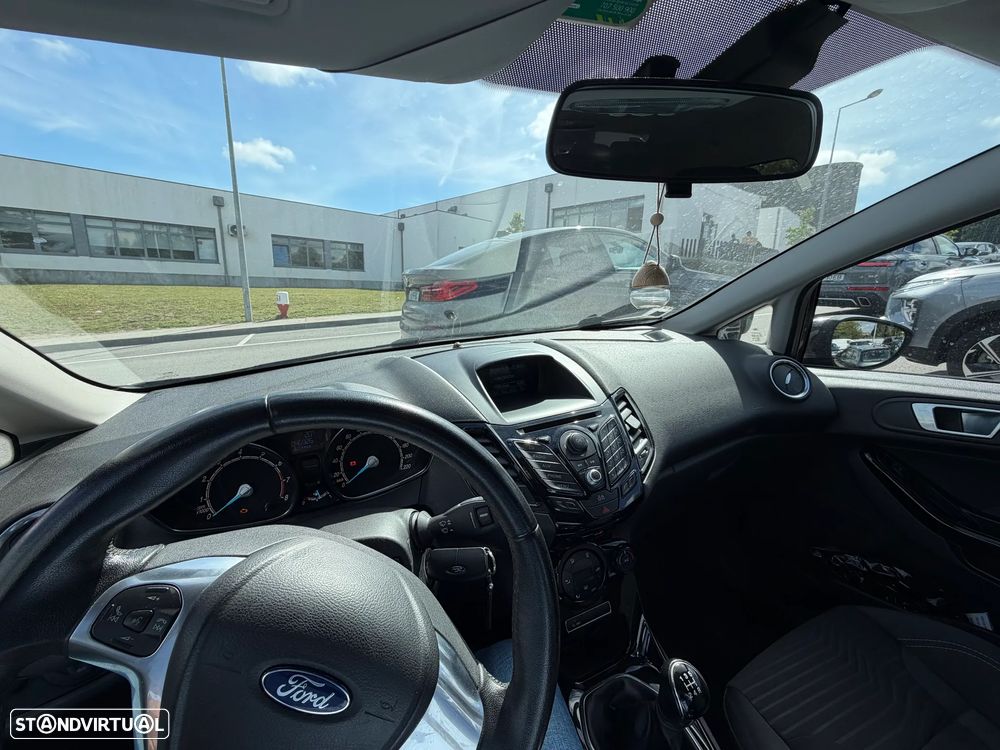 Ford Fiesta 1.0 T EcoBoost Titanium - 2