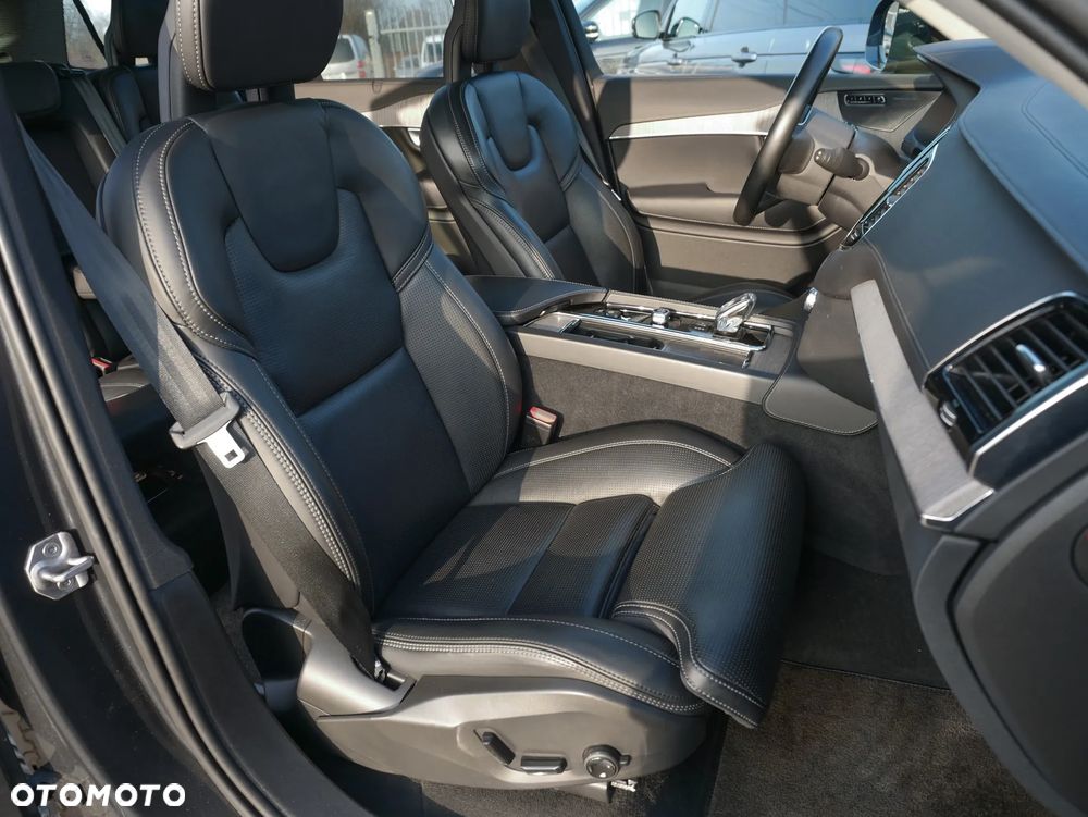 Volvo XC 90 T8 AWD Twin Engine Geartronic Inscription - 24