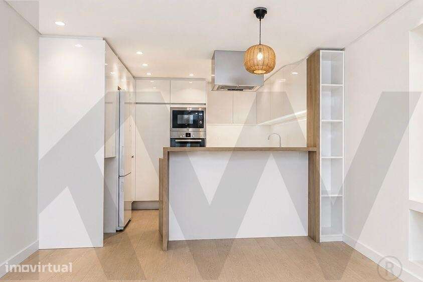 Apartamento T2 Remodelado em Tires com Terraço Privativo - Grande imagem: 4/17