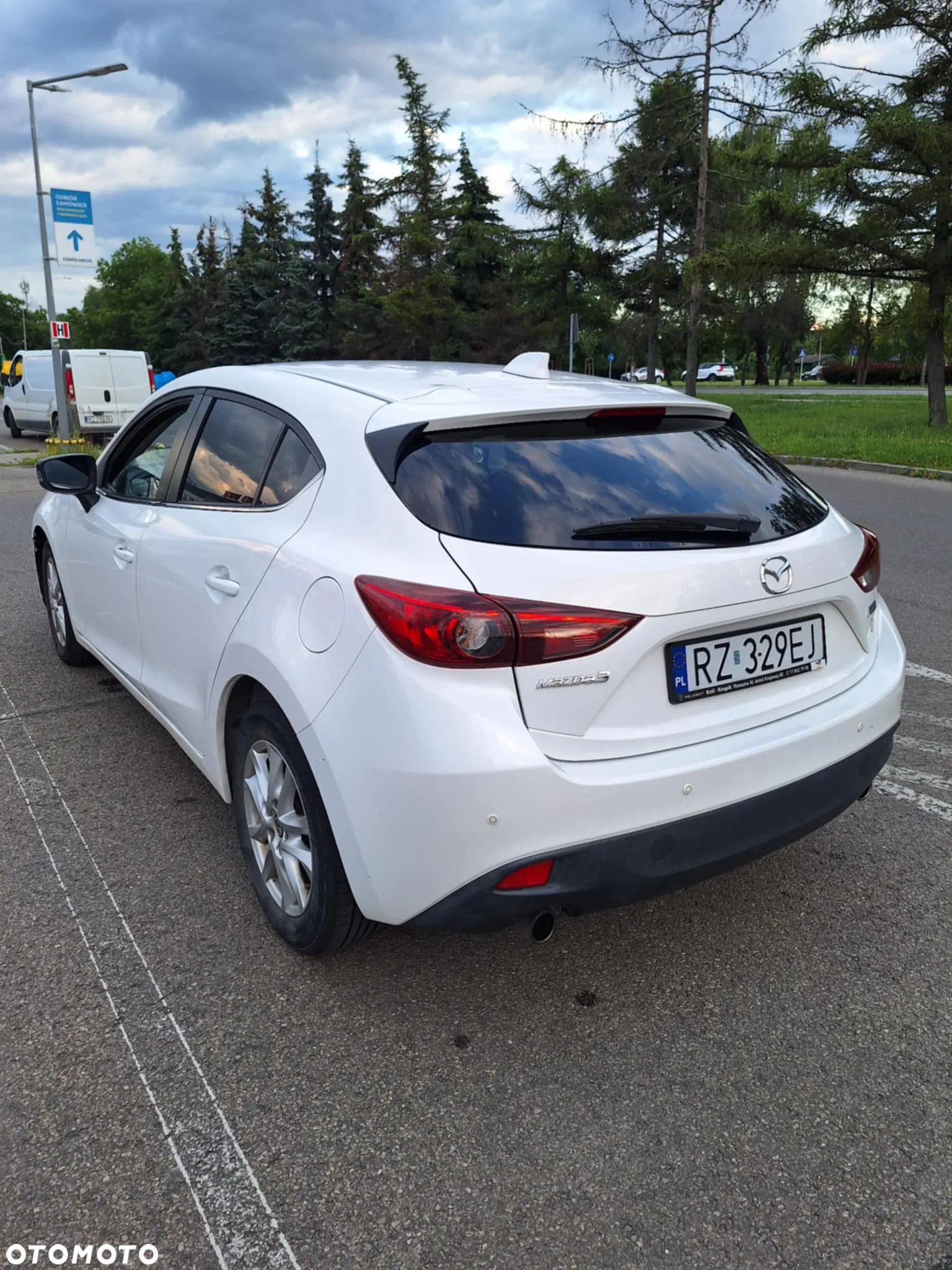Mazda 3 - 8