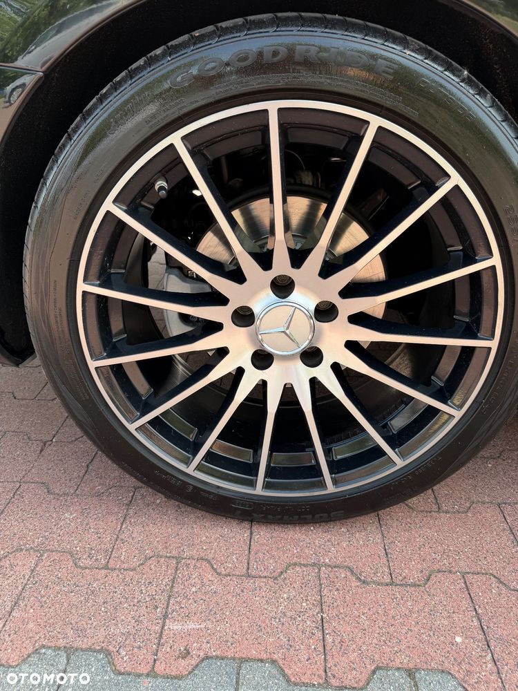 Mercedes-Benz Klasa E 220 d 9G-TRONIC AMG Line - 23