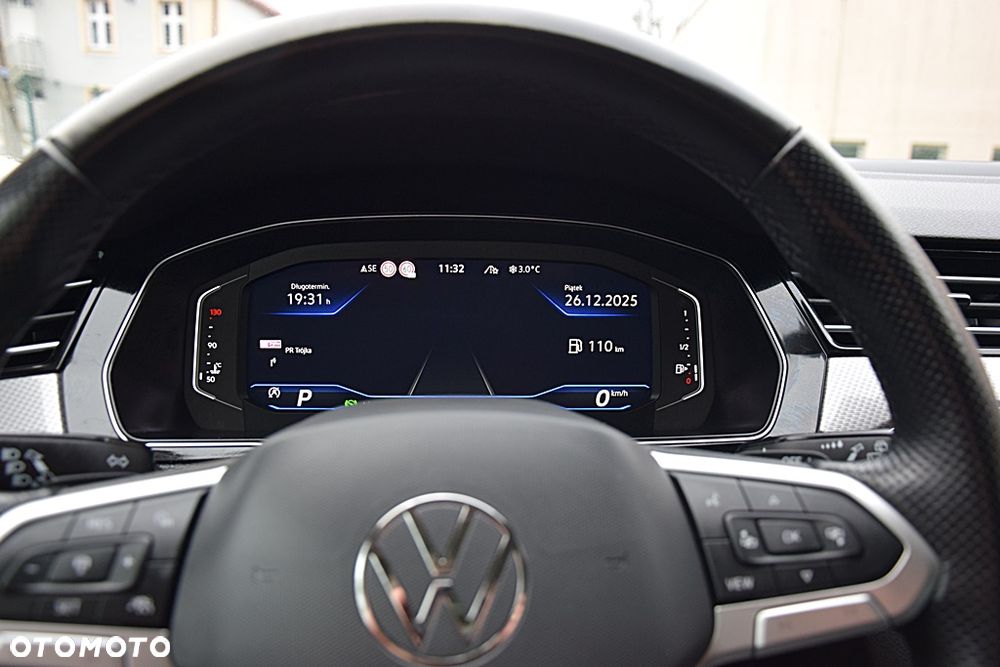 Volkswagen Passat Alltrack 2.0 TDI SCR DSG 4Motion - 18