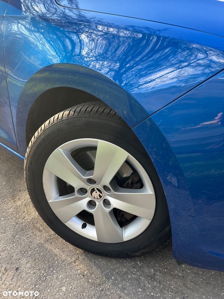 Skoda RAPID Spb 1.0 TSI Drive - 9