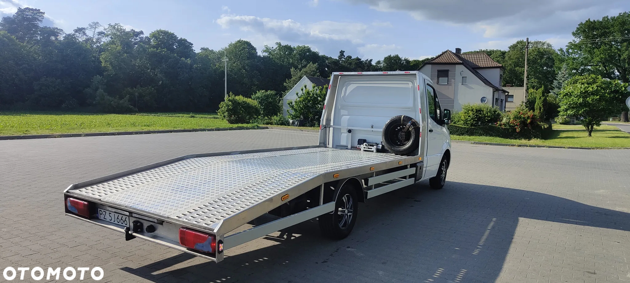 Mercedes-Benz Sprinter - 19
