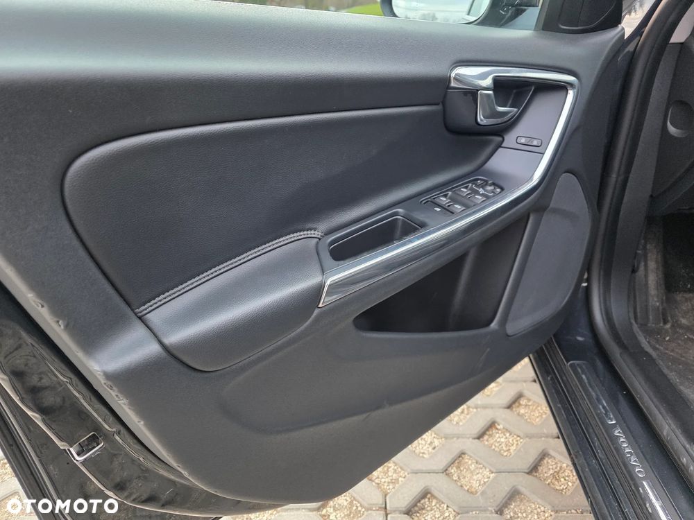 Volvo S60 D4 Edition Pro - 16