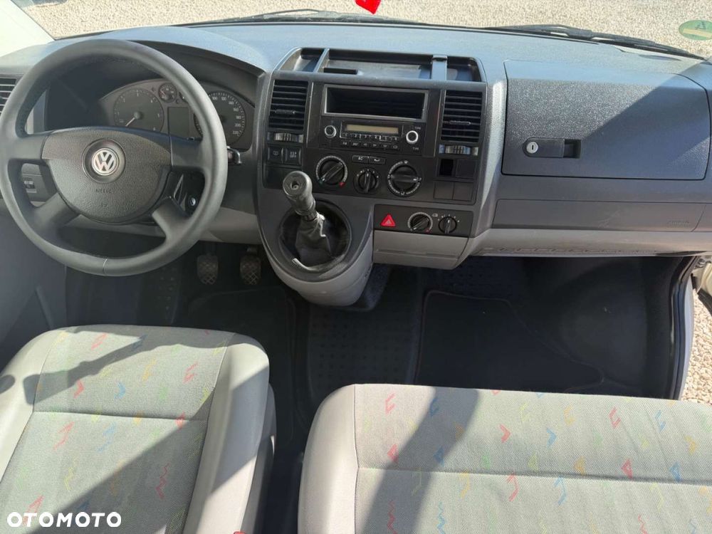 Volkswagen Transporter - 27