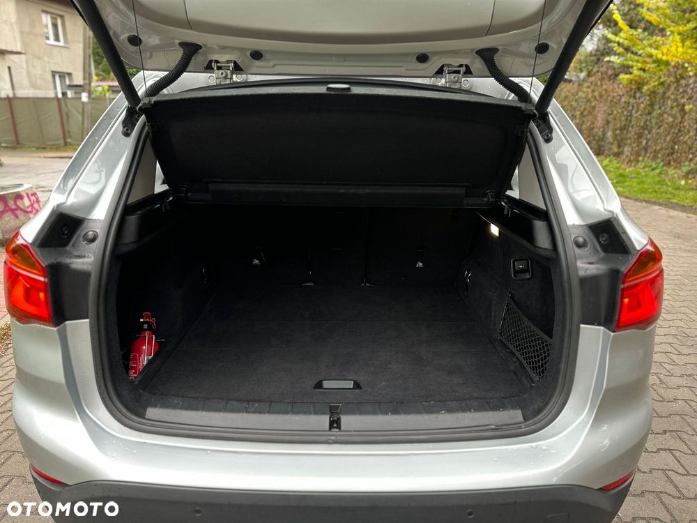 BMW X1 xDrive25d Advantage - 8