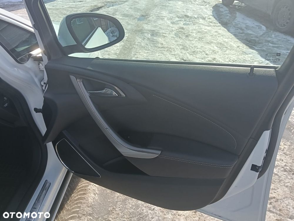 Opel Astra 1.7 CDTI DPF Cosmo - 4