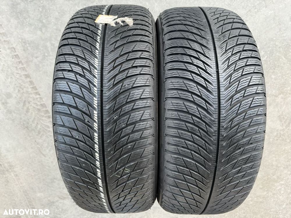 vând 2 anvelope 235/50/19 Michelin de iarnă ca noi - 1
