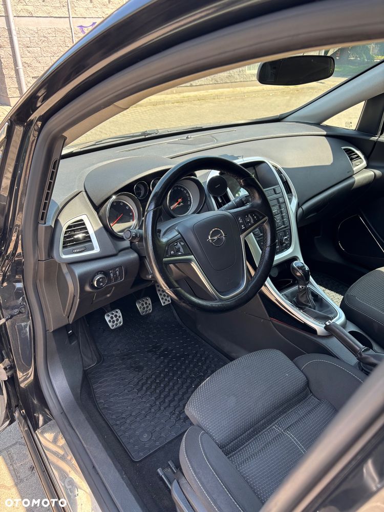 Opel Astra 1.6 Turbo - 7