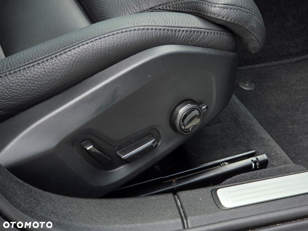 Volvo V60 - 40