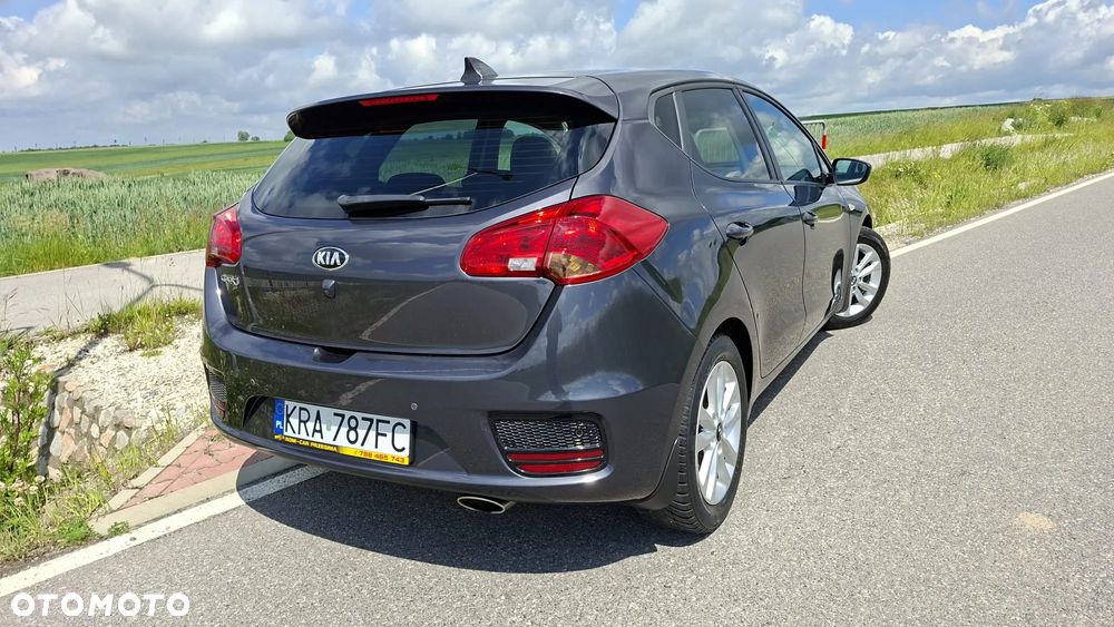 Kia Ceed 1.4 Business Line - 37