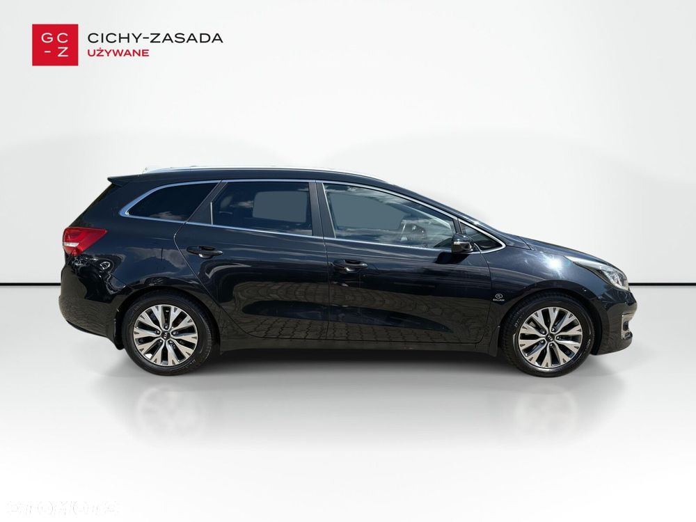 Kia Ceed - 4