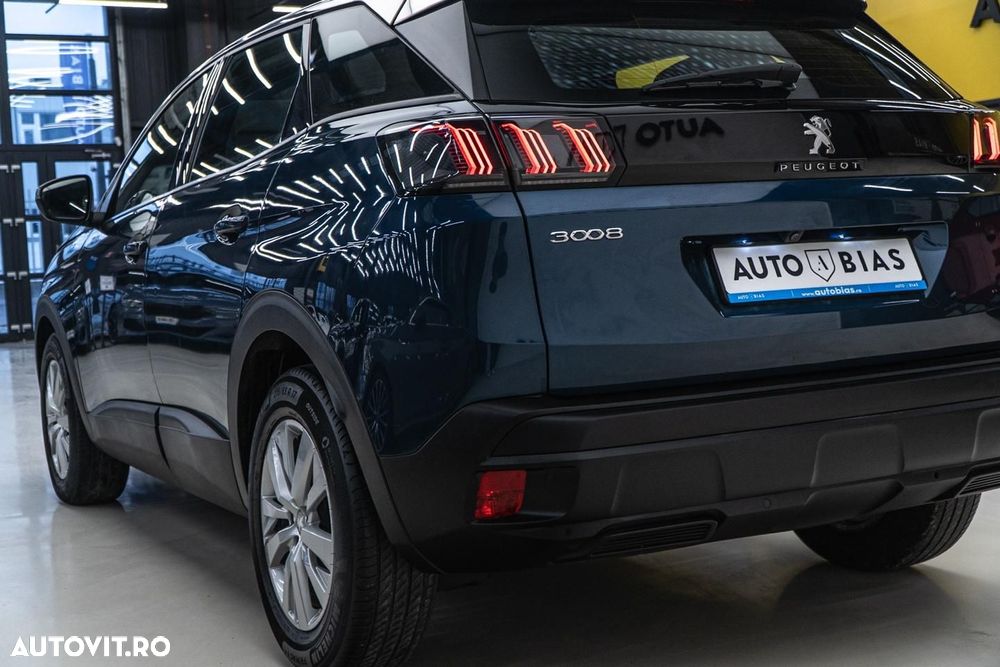 Peugeot 3008 1.2 PureTech 130 EAT8 Allure Pack - 32