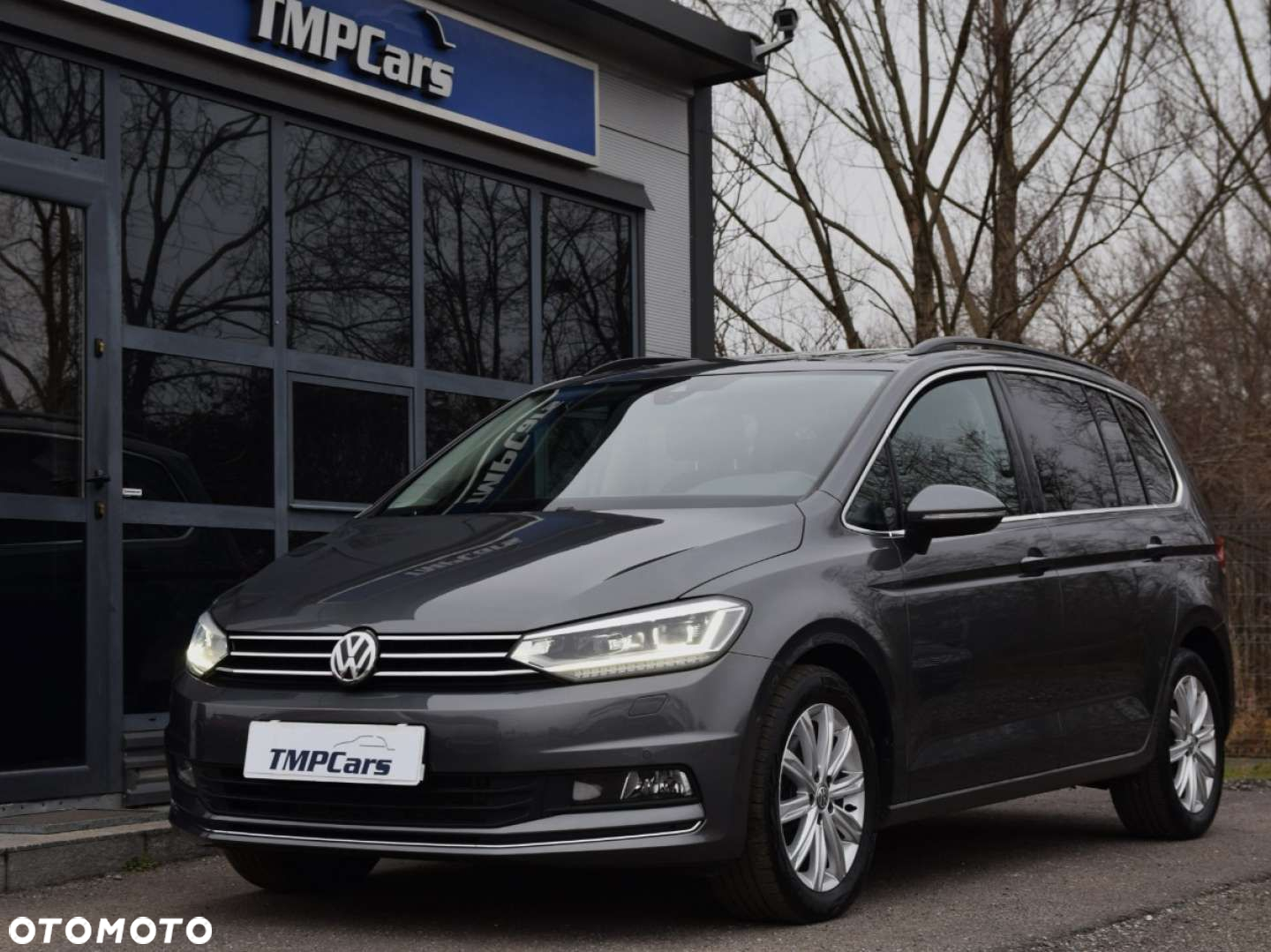 Volkswagen Touran - 17