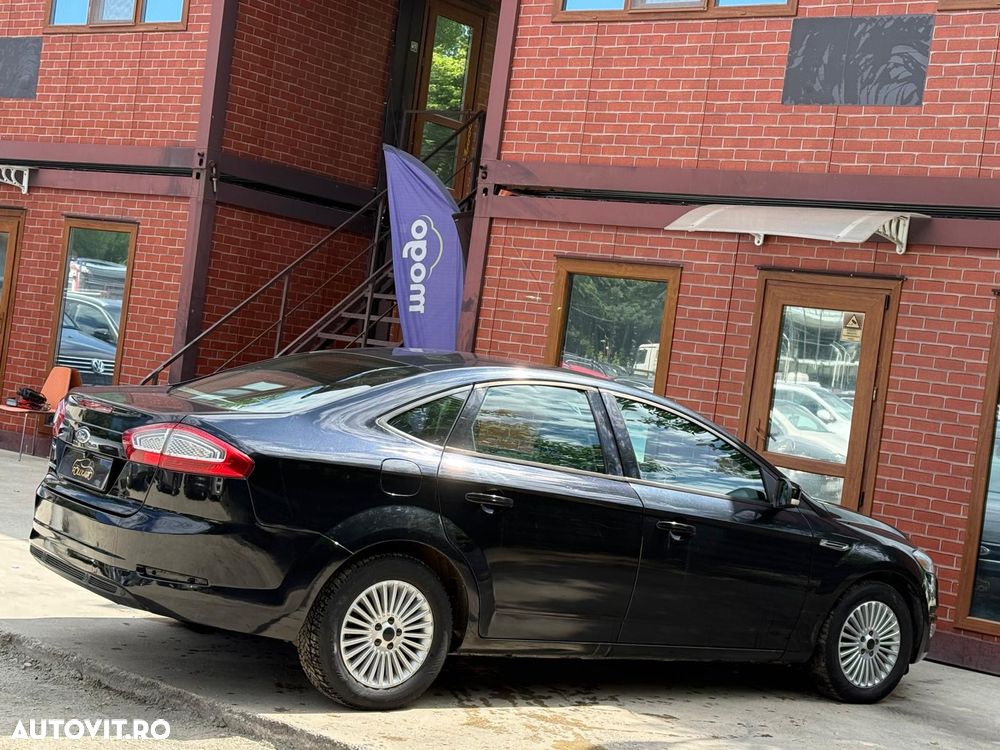 Ford Mondeo - 28