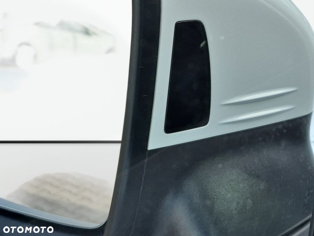 Volkswagen Tiguan - 12