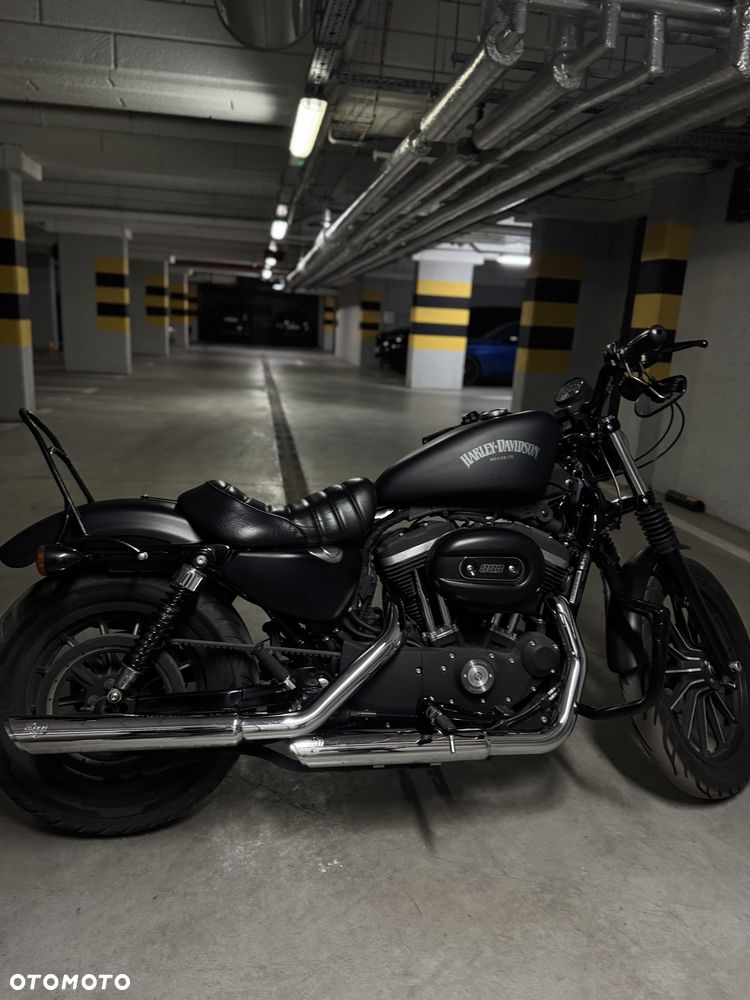 Harley-Davidson Sportster Iron 883 - 1