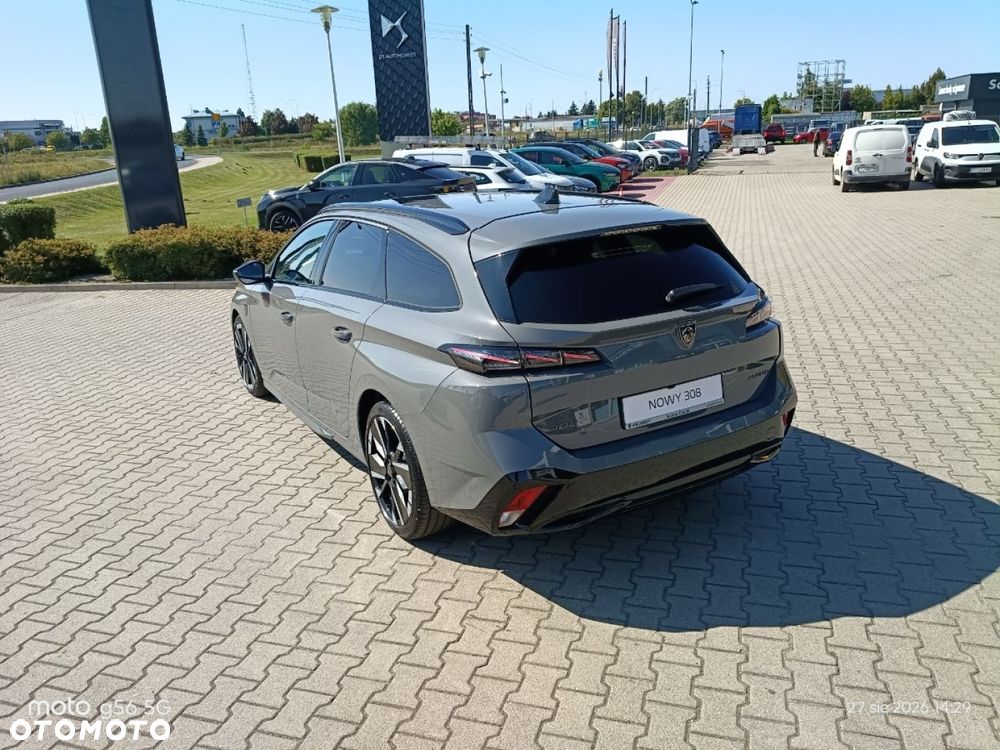 Peugeot 308 - 8