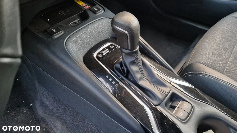 Toyota Corolla 2.0 Hybrid Touring Sports Team Deutschland - 5